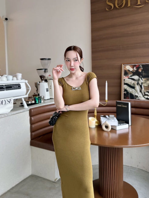Broad Neck Body Fit Dress